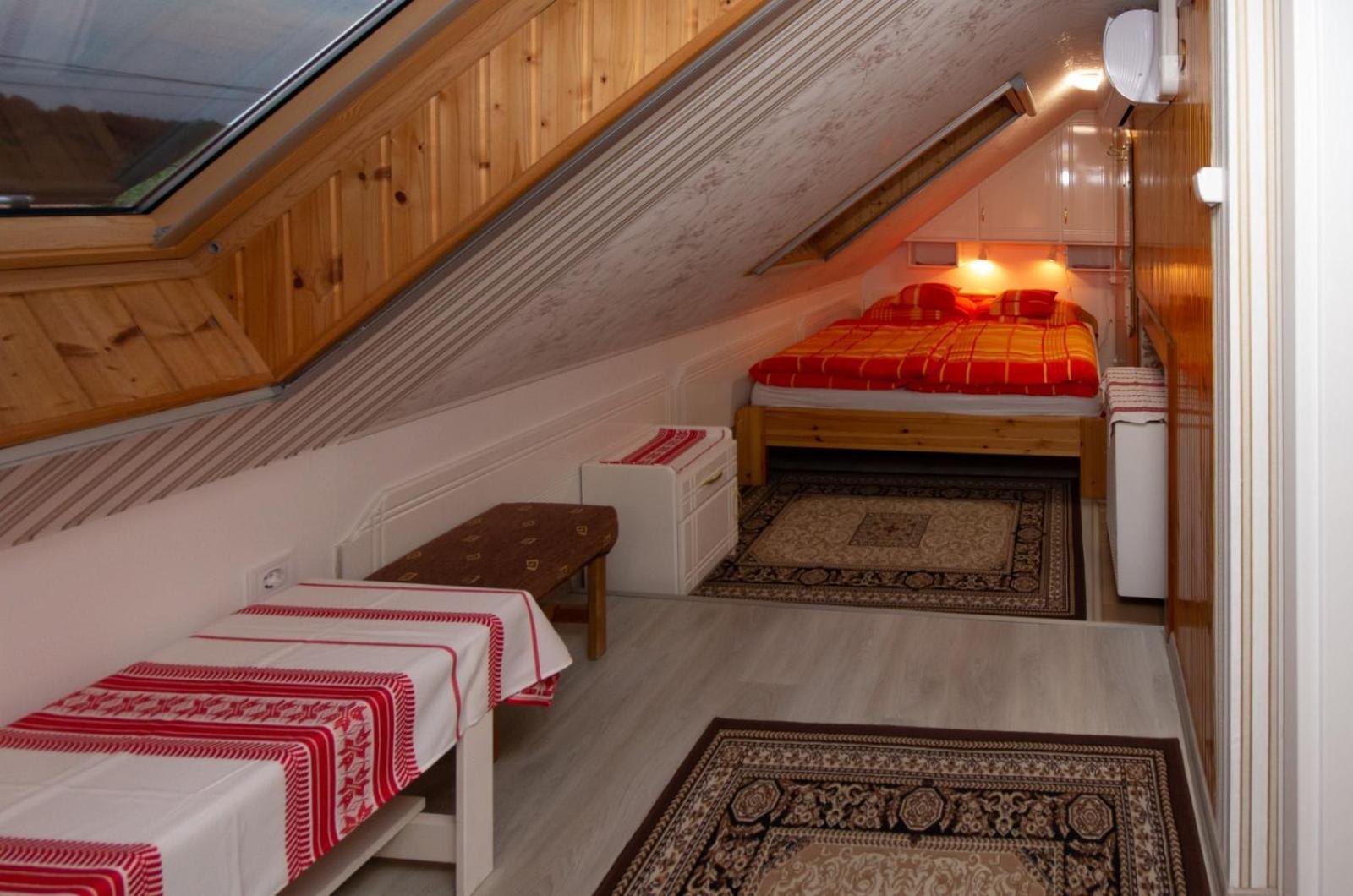 Amalia Apartman Gyula Exterior photo