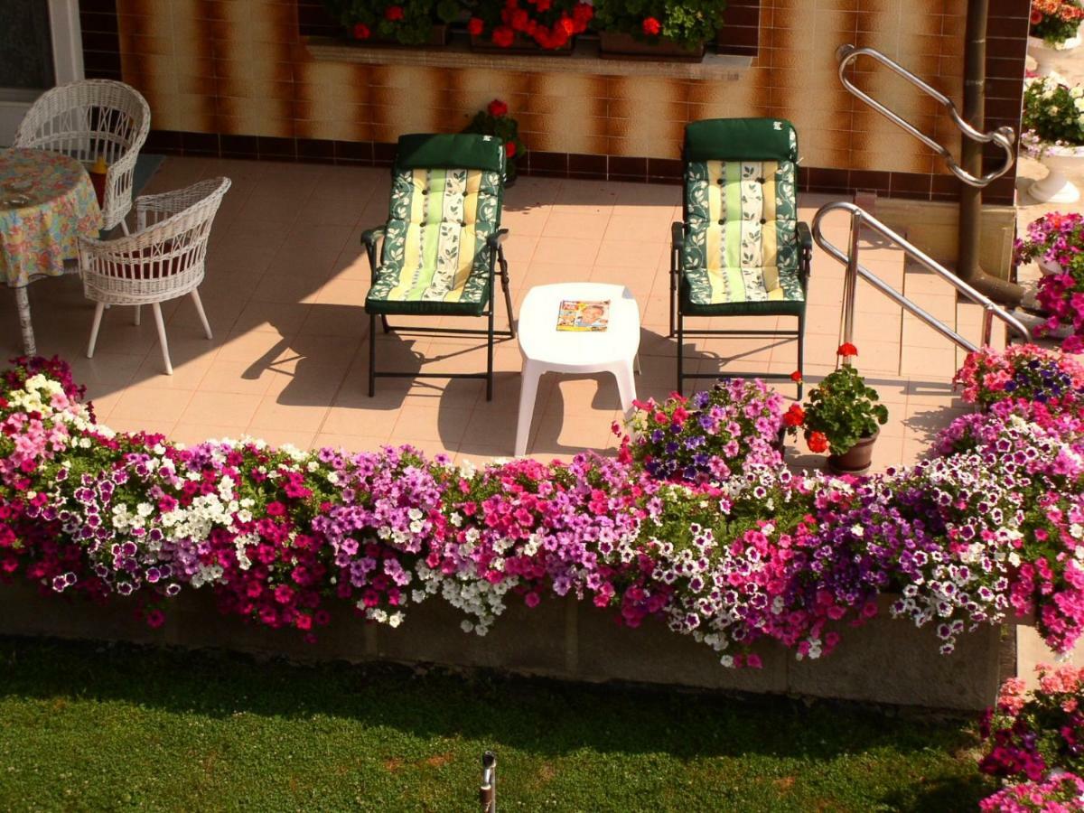Amalia Apartman Gyula Exterior photo